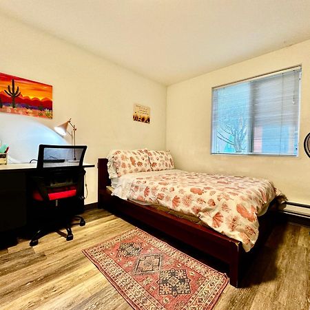 Micro Studio Apartment 10 Minutes Walk To University Of Washington Seattle Exterior foto